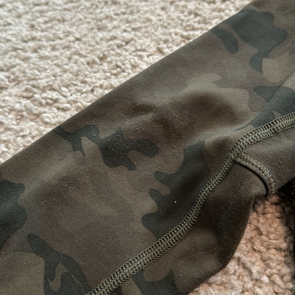 Lululemon Forme Jacket Savasana Camo - Picture 3 of 8